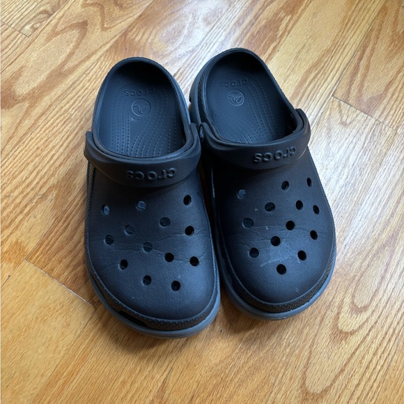 CROCS Other - CROCS Black with Gray Soles M6 W8
